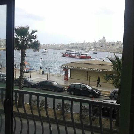 Sliema Sea Front Balcony Apartment Exterior photo